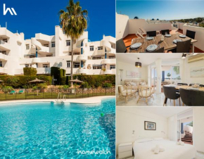 Penthouse with sunny terrace and sea views Sitio De Calahonda